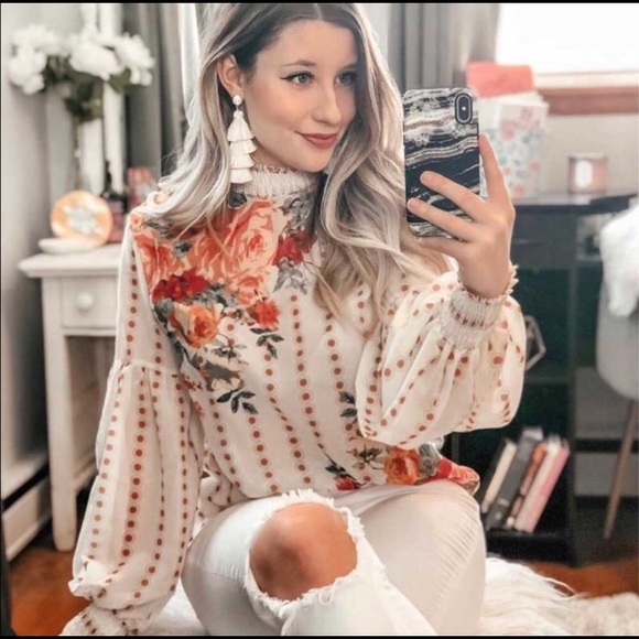 Boho Floral Print Blouse, NWT - Picture 3 of 11